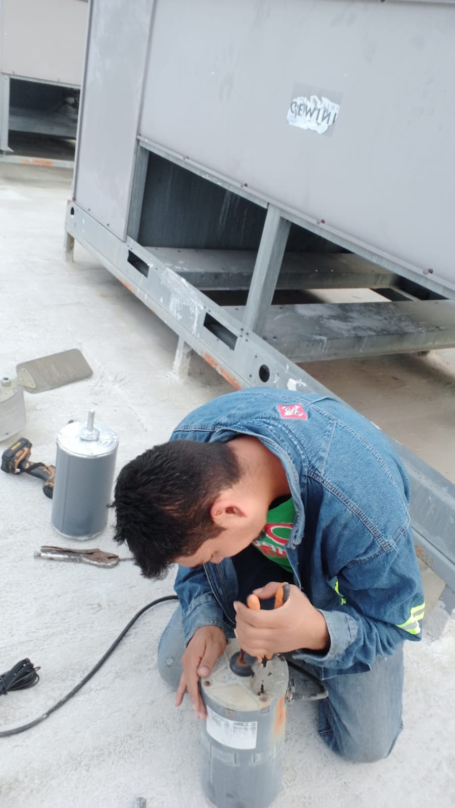 Reparación de equipo comercial
